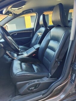 Volvo XC70 D4 AWD - 13