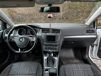 Volkswagen Golf Variant - 13
