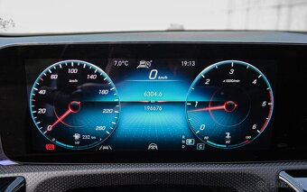 Mercedes-Benz A trieda A200d 110kW AMG-Line automat - 13