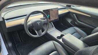 Tesla Model 3 RWD rv.2023 - 13