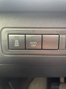 Peugeot 308 1.6 BlueHDi kombi - 13