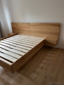 Levitujúca dubová posteľ - úložný priestor, nočné stolíky - 13