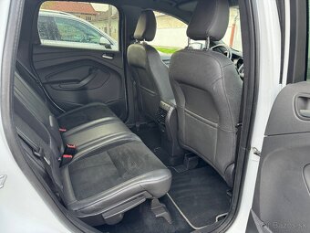 FORD KUGA 2.0 TDCI 4x4 ST-line 150PS - 13