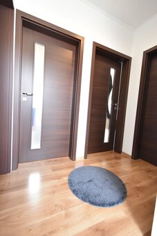 5 izbový rodinný dom s garážou a bazénom Budmerice - 13