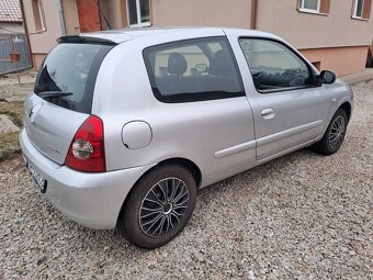 Renault Clio - 13