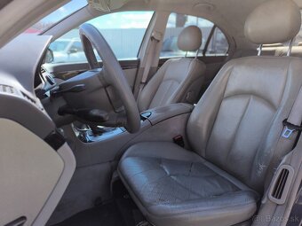 Mercedes-Benz E trieda Sedan 270 CDI - 13