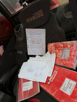 Teleskopický manipulátor Manitou MLT523 s dosahom 5 m - 13