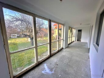 ÚTULNÝ RODINNÝ DOM S POTENCIÁLOM, RUSOVCE - BALKÁNSKA ULICA - 13