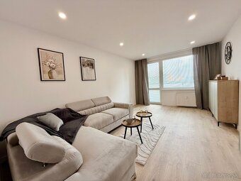 KUZMÁNYHO -  KARPATSKÁ 3 IZBOVÝ LUXUSNÝ MODERNÝ BYT 71 M2 V  - 13