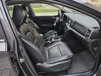 Kia Sportage 2.0 CRDI M6 4WD Platinum JBL Navi Ťažné Kamera - 13