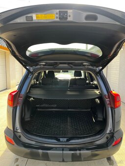 Toyota Rav4 - dohoda možná - 13
