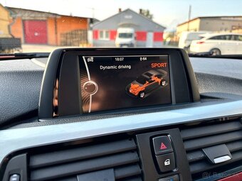 BMW F30 320d xdrive Sport Line - 13