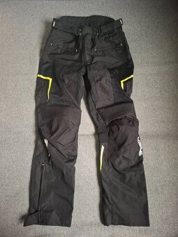 Predam damsku dvojdielnu kombinezu, integralnu prilbu - 13