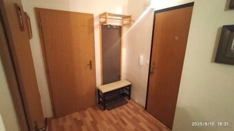 Prenajmem 2-izbový byt v centre Trenčína - 13