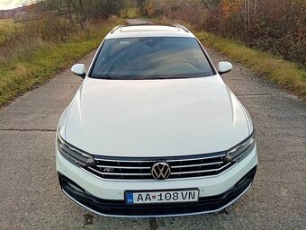 VW Passat Variant (Combi) B8 2,0 TDI R-line 110kW Lift - 13