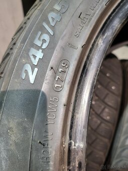 245/45 R19 Kumho zimne pneumatiky - 13