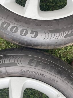 Skoda Orig.ALU Flash ENZO TRIFID R17 5x112 - 13