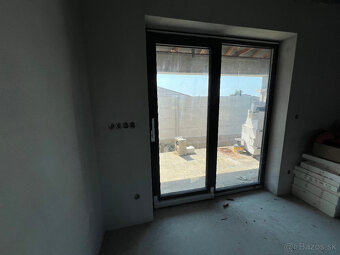 Na Predaj  Rodinný dom  4izbový - Veľký Lapáš - 13