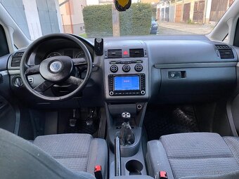Volkswagen Touran 2.0 TDi 103Kw - 13