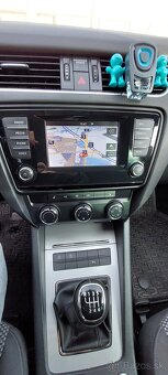 Škoda Octavia 3 kombi 2.0 TDI 110kw - 13