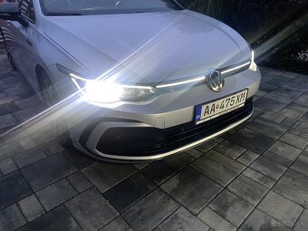 VW GOLF VARIANT VIII R-LINE 2.0TDI AUT PANO ALU 18” - 13