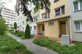 NA PREDAJ 3 IZBOVÝ BYT NA TERASE PRI NOVEJ NEMOCNICI | IPEĽS - 13