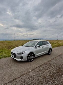 Hyundai i30 1.6 CRDi 100 kW, Automat, 2017 - 13