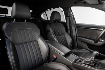 rezervovaný Škoda Superb 2.0TDI 4x4 DSG SPORTLINE - 13