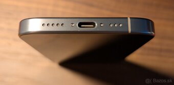 iPhone 16 Pro 512 GB púštny titán - 13