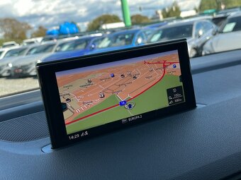 Audi Q7 3.0 TDi V6 Quattro AT/8 - 13