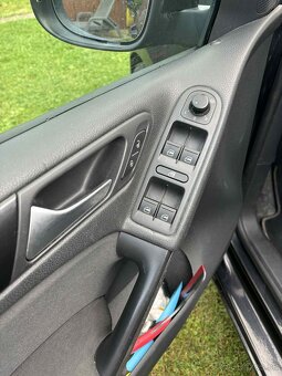 Volkswagen Golf 6 2.0 TDI 81kW - 13