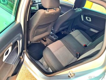Škoda Fabia 2 Combi 1,4 16V Benzìn 63KW Sport Line - 13