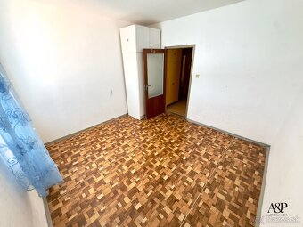 NA PREDAJ VEĽKÝ 3 IZB. BYT S BALKÓNOM, 76M2, UL., UL. L.NOVO - 13