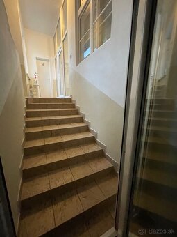 Zaujímavý priestor priamo v centre mesta - 13