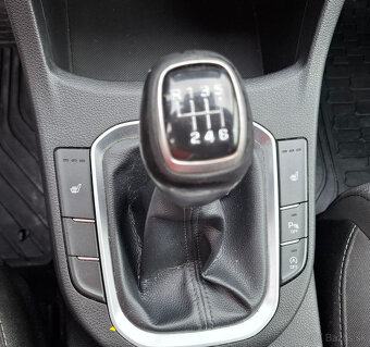 HYUNDAI i30 1,6 CRDi r.v. 2018 - 13