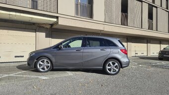 Mercedes Benz B 180 - 13