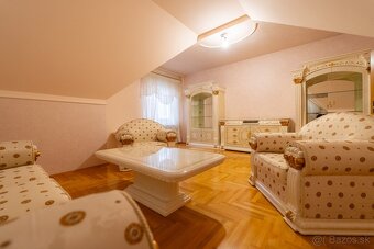 KRÁĽOVSKÉ  BÝVANIE PRE NÁROČNÝCH - 13