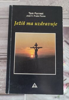 Náboženská literatúra a knižky o výchove a vzťahoch - 13
