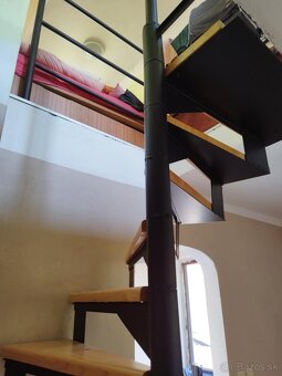 Záhradný domček s pozemkom (879 m²), elektrinou, vodou - 13
