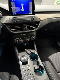 FORD FOCUS 1,5 ECOBLUE,TITANIUM, NAFTA, AUTOMAT, 3/2020 - 13