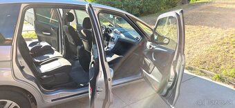 Ford S-Max 11/2010 - 13