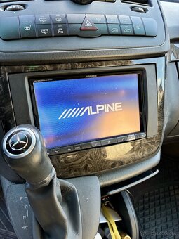 Predám Mercedes-Benz Viano 3.0 CDI W639 Facelift - 13