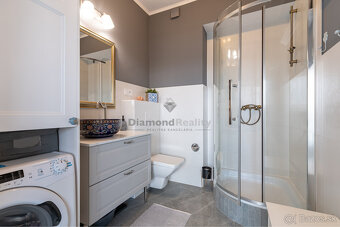 REZERVOVANÉ | NA PREDAJ 3 IZBOVÝ BYT S TERASOU V IKONICKEJ N - 13