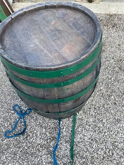 Predám veľký dubový sud objem 408l - 13