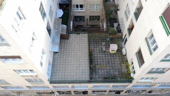 Staromestský byt na Gorkého ul. s terasou - 13