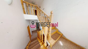 Spacious House with Garden for Rent in the Heart of Martin – - 13