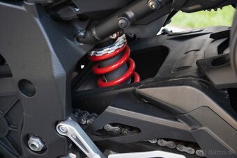 Yamaha MT-10 118 kW, manuál, 2017, benzín - 13