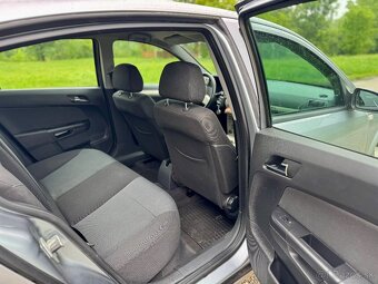 Opel astra h 1.6 2007 85kw - 13