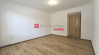ČERSTVO REKONŠTRUOVANÝ PRIESTRANNÝ DVOJIZBÁK - 13