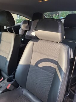Opel Astra GTC  1.6 benzín - TOP STAV - 13
